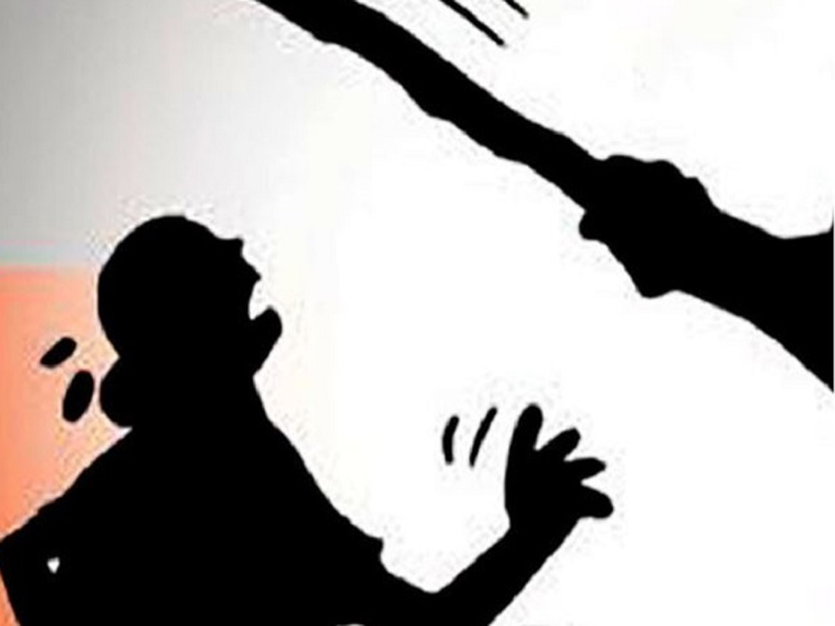 बैतडीमा आयुर्वेद स्वास्थ्य केन्द्रकी कार्यालय सहयोगीमाथि हातपात